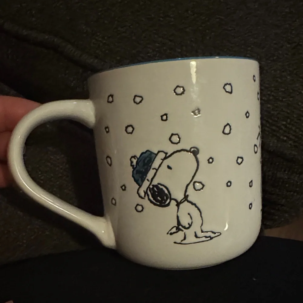 Peanuts New White Mug with Snoopy Design - Picture 1 of 5